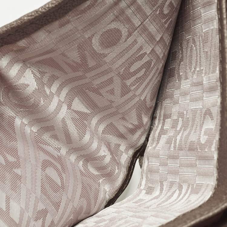 Pre Owned Salvatore Ferragamo Vara Bow Mauve Leather French Wallet