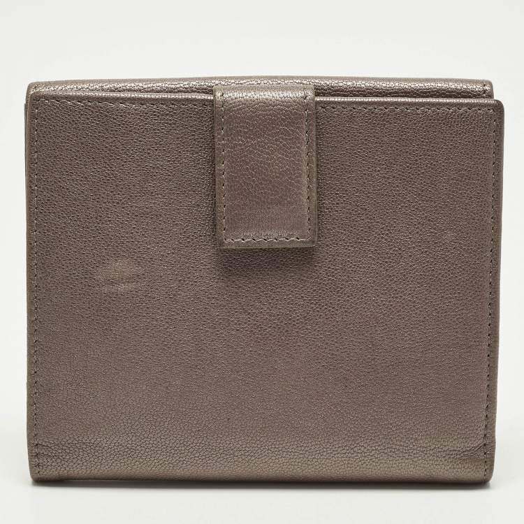 Pre Owned Salvatore Ferragamo Vara Bow Mauve Leather French Wallet