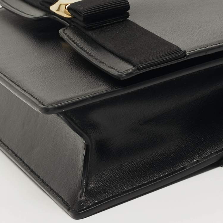 مملوكة مسبقًا Salvatore Ferragamo Vara Bow Chain Black Leather Shoulder Bag
