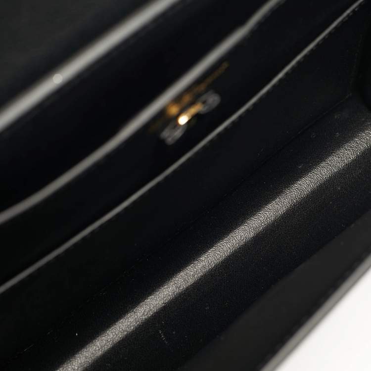 مملوكة مسبقًا Salvatore Ferragamo Vara Bow Chain Black Leather Shoulder Bag