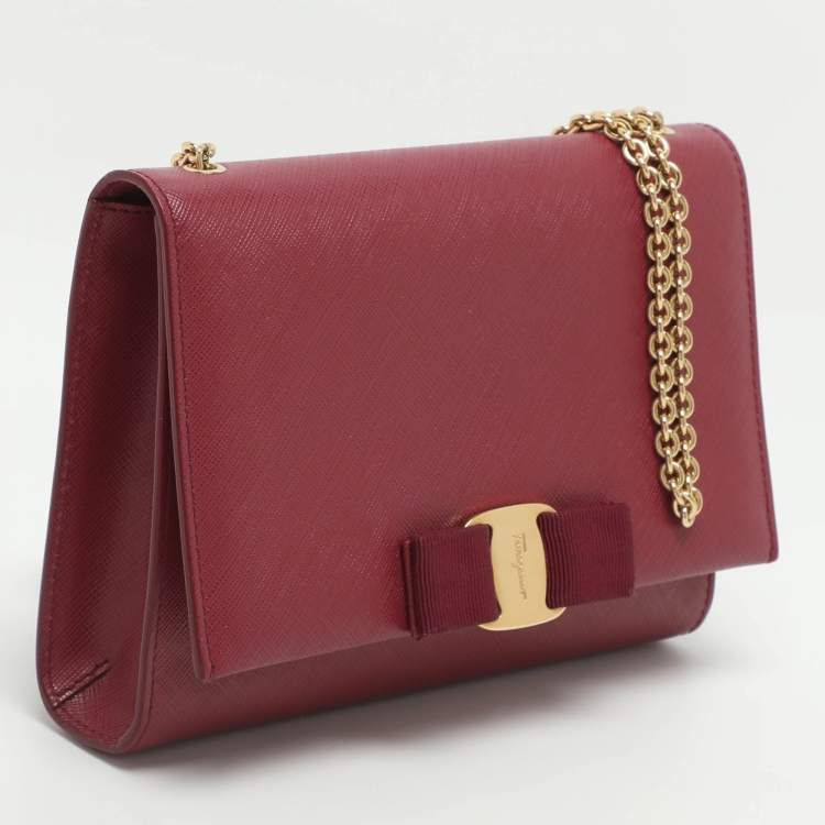 Pre Owned Salvatore Ferragamo Vara Bow Pink Leather Shoulder Bag