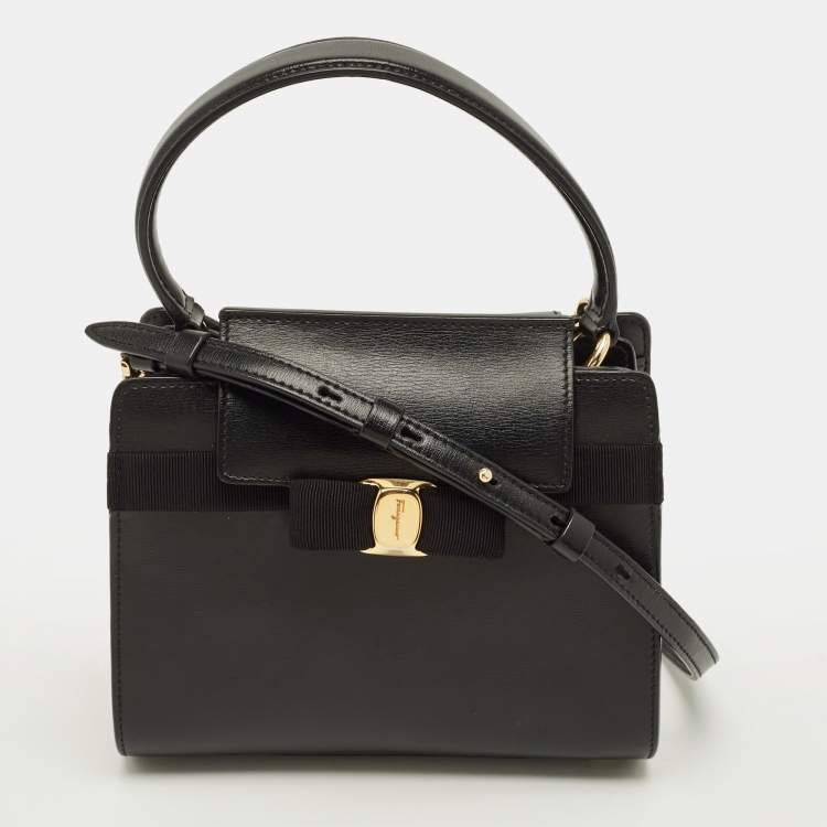 Pre Owned Salvatore Ferragamo Vara Bow Black Leather Flap Top Handle Bag