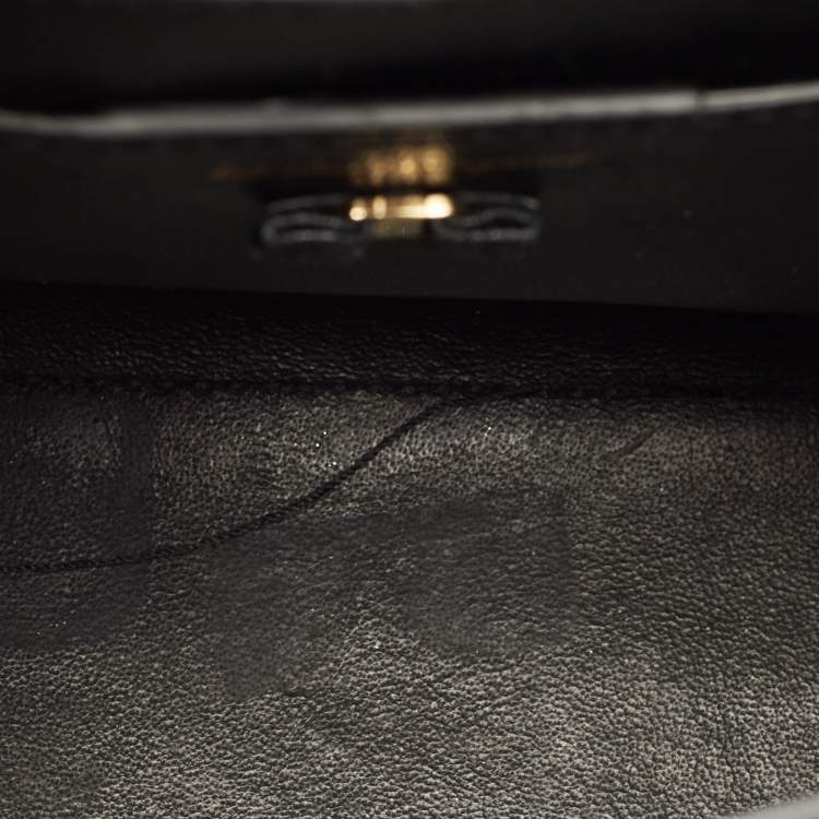 Pre Owned Salvatore Ferragamo Vara Bow Black Leather Flap Top Handle Bag