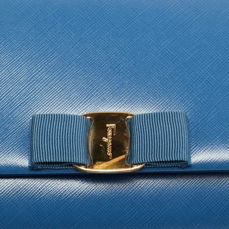 Pre Owned Salvatore Ferragamo Ginny Light Blue Leather Shoulder Bag