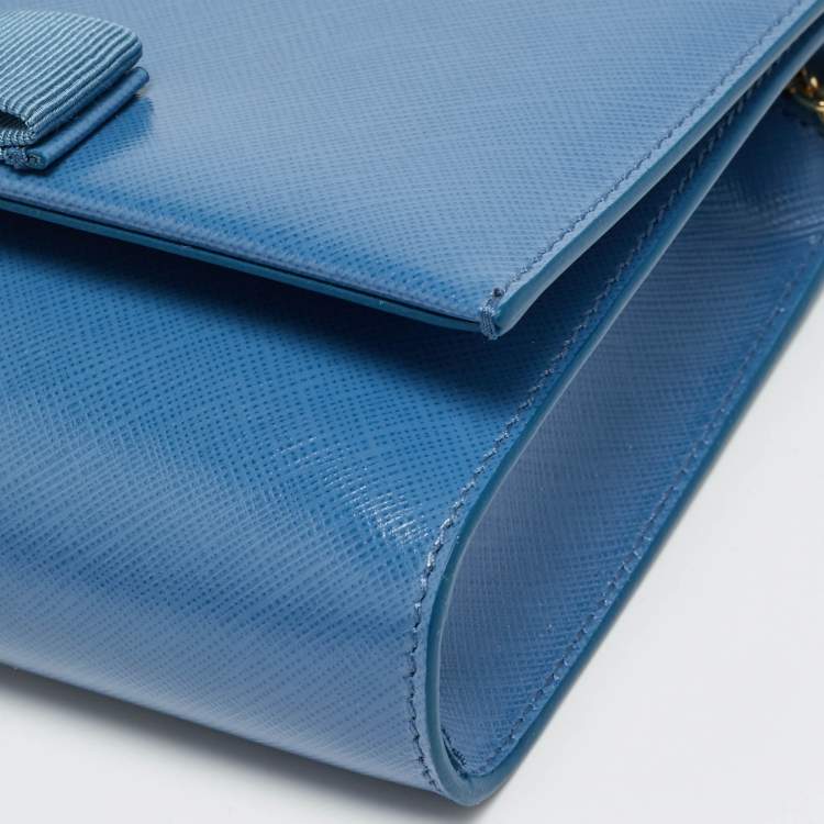 Pre Owned Salvatore Ferragamo Ginny Light Blue Leather Shoulder Bag