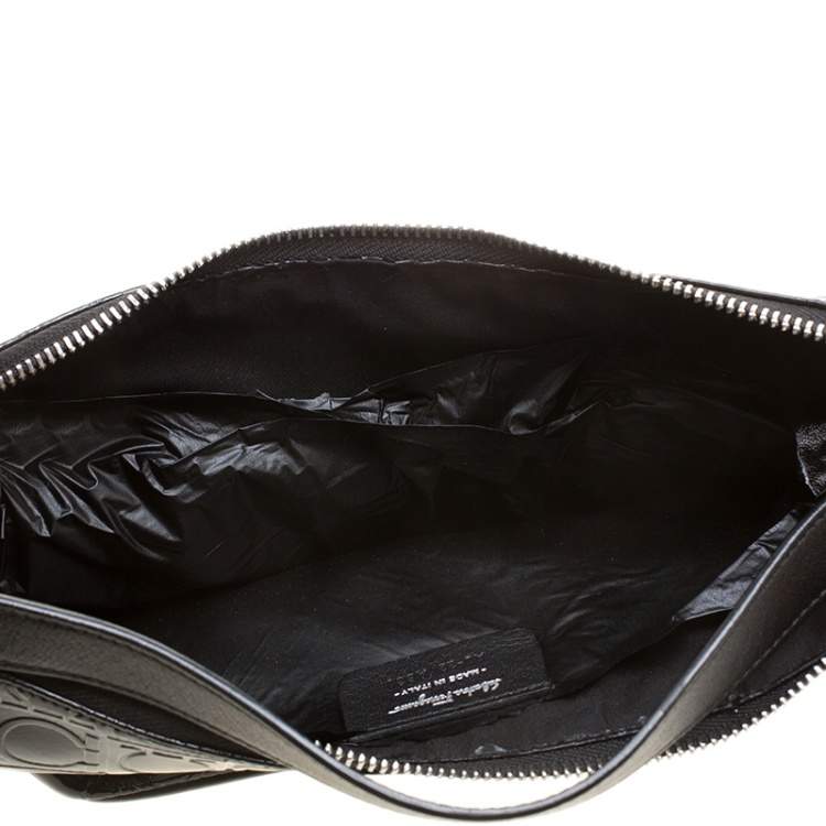 مملوكة مسبقًا Salvatore Ferragamo Black Gancio Embossed Patent Leather Hobo