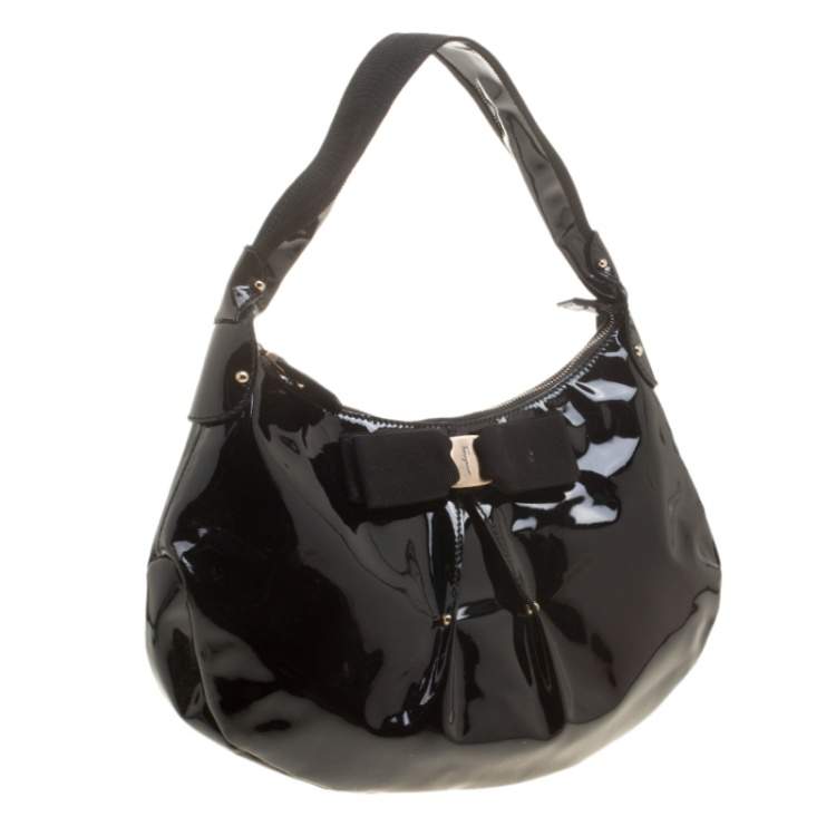 Pre Owned Salvatore Ferragamo Black Patent Leather Miss Vara Hobo
