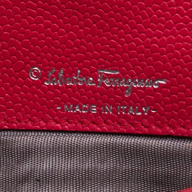 مملوكة مسبقًا Salvatore Ferragamo Pink Double Gancio Leather Continental Wallet