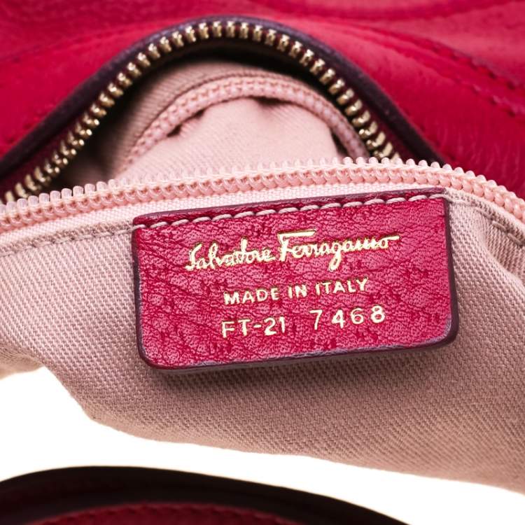 Pre Owned Salvatore Ferragamo Fuchsia Leather Hobo