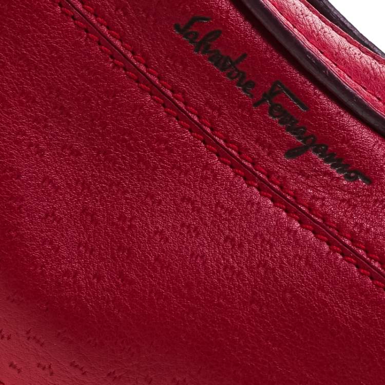 Pre Owned Salvatore Ferragamo Fuchsia Leather Hobo