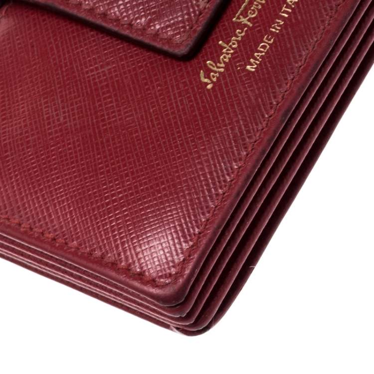 Pre Owned Salvatore Ferragamo Red Saffiano Leather Accordion Card Case