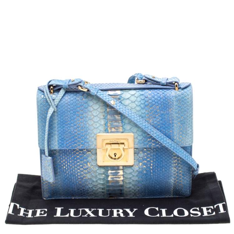 مملوكة مسبقًا Salvatore Ferragamo Blue/Gold Python Gancio Lock Shoulder Bag