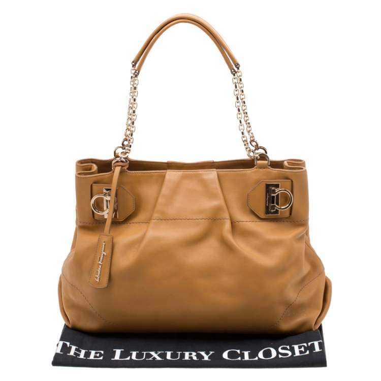 Pre Owned Salvatore Ferragamo Tan Leather W Chain Tote