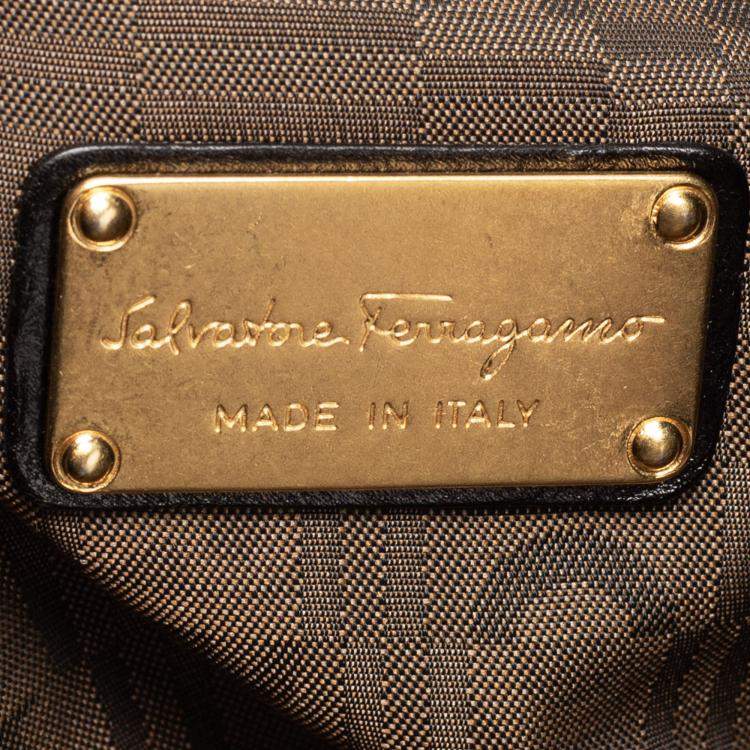 Pre Owned Salvatore Ferragamo Black Leather Drawstring Hobo