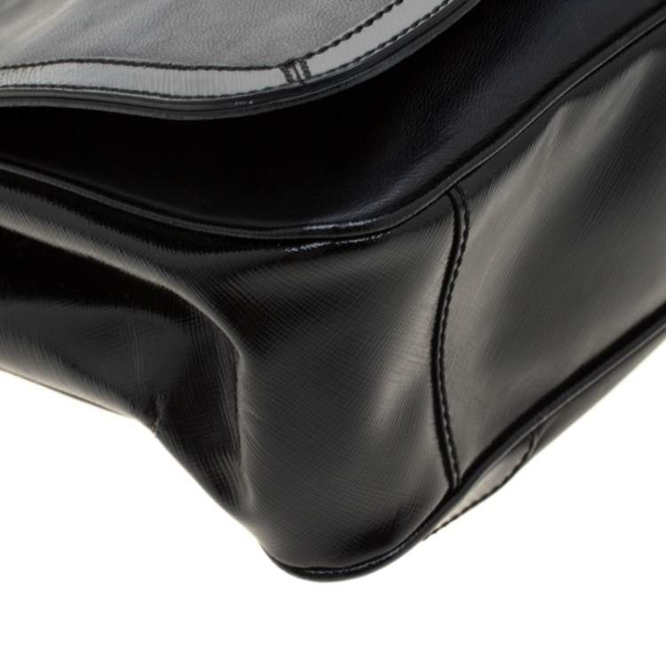 Pre Owned Salvatore Ferragamo Black Leather Gancini Flap Shoulder Bag