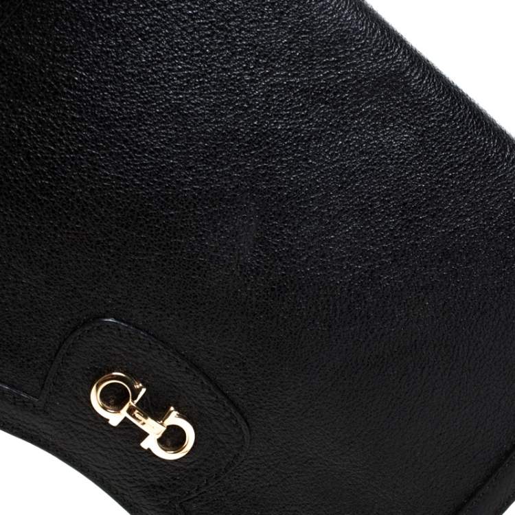Pre Owned Salvatore Ferragamo Black Leather Gancini Flap Shoulder Bag