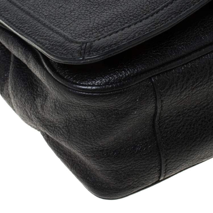 Pre Owned Salvatore Ferragamo Black Leather Gancini Flap Shoulder Bag