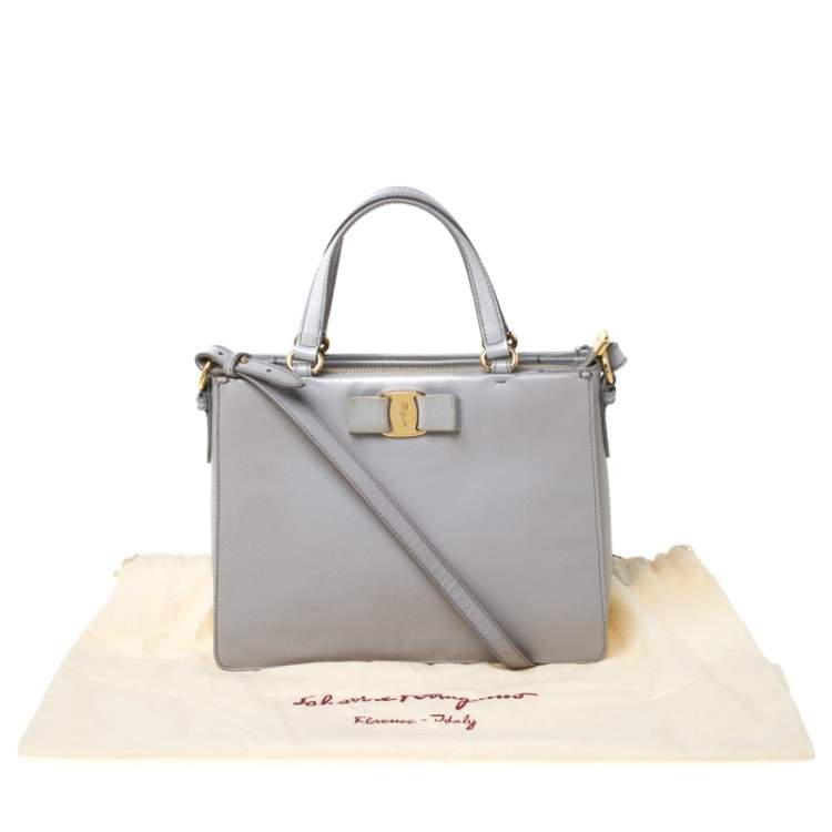 Pre Owned Salvatore Ferragamo Light Grey Leather Tracy Tote