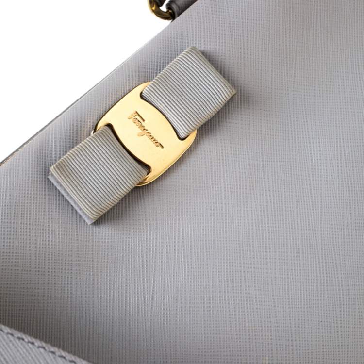 Pre Owned Salvatore Ferragamo Light Grey Leather Tracy Tote