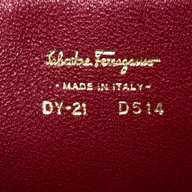 Pre Owned Salvatore Ferragamo Burgundy Leather Gancio Lock Shoulder Bag