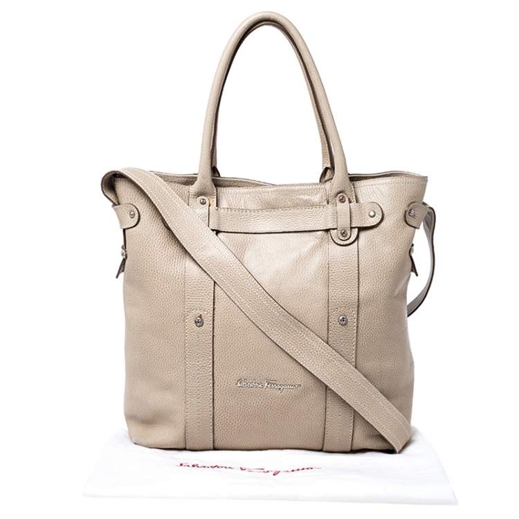 Pre Owned Salvatore Ferragamo Beige Leather Shopper Tote 