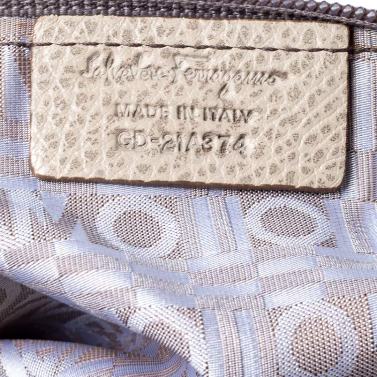 Pre Owned Salvatore Ferragamo Beige Leather Shopper Tote 