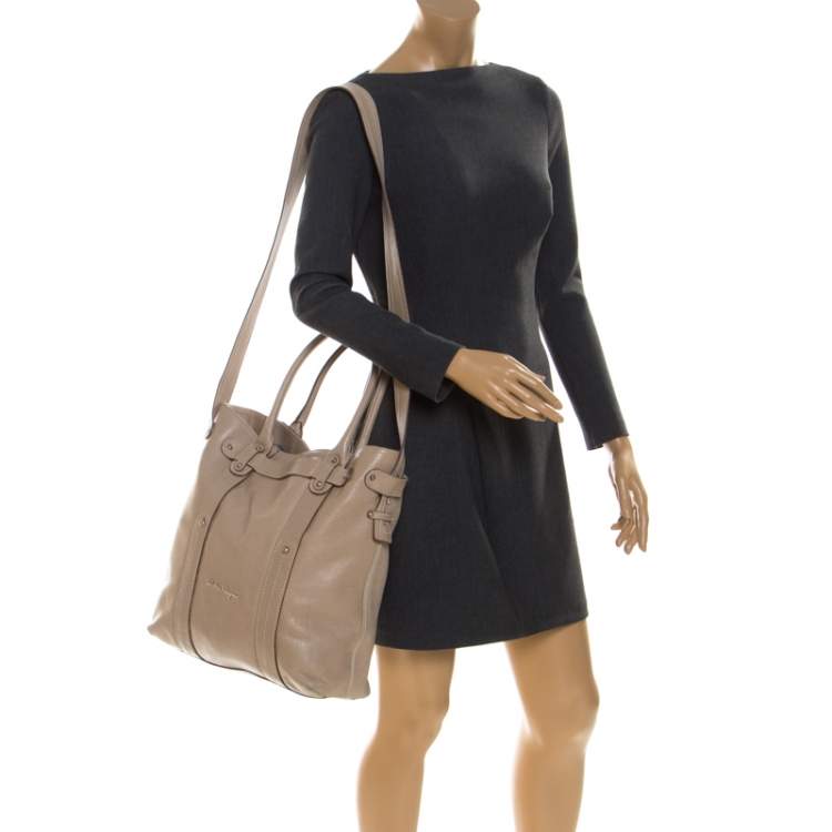 Pre Owned Salvatore Ferragamo Beige Leather Shopper Tote 