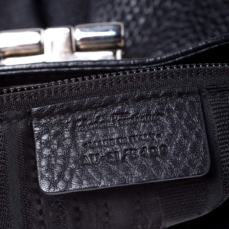 Pre Owned Salvatore Ferragamo Black Leather Crossbody Bag