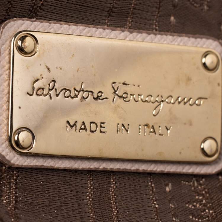 مملوكة مسبقًا Salvatore Ferragamo Beige Leather Batik Tote 