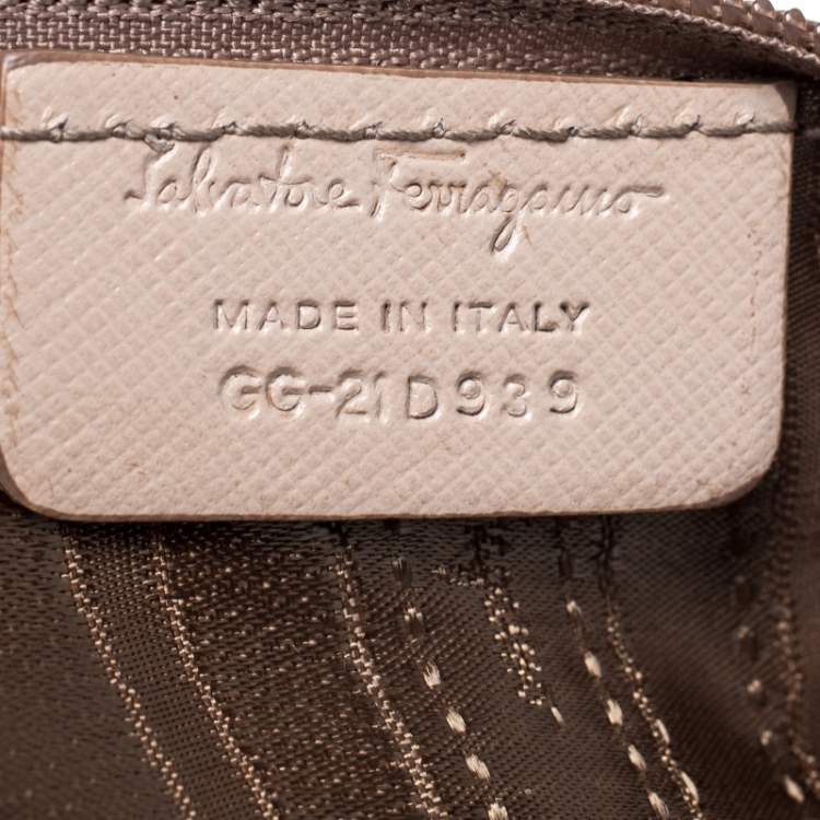 مملوكة مسبقًا Salvatore Ferragamo Beige Leather Batik Tote 