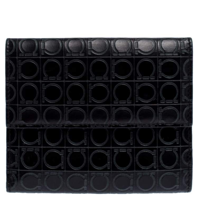 Pre Owned Salvatore Ferragamo Black Signature Leather Flap Compact Wallet