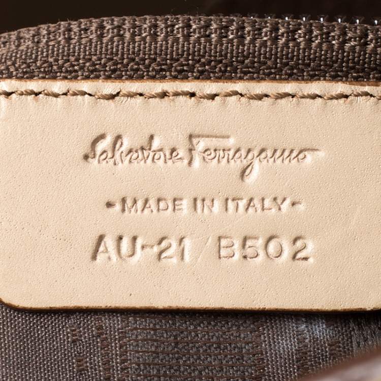مملوكة مسبقًا Salvatore Ferragamo Beige Woven Leather Bice Tote