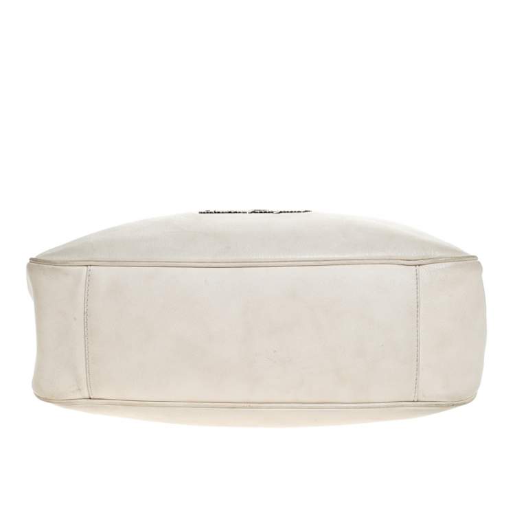 Pre Owned Salvatore Ferragamo Off-White Leather Hobo