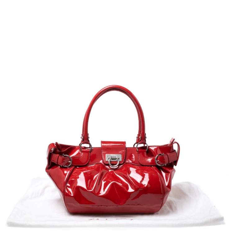 مملوكة مسبقًا Salvatore Ferragamo Red Patent Leather Marisa Satchel