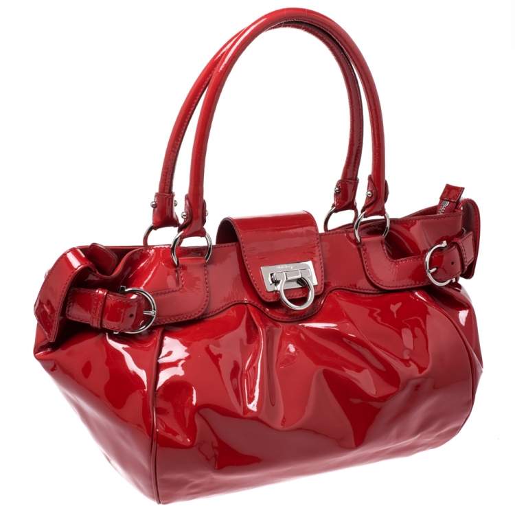 مملوكة مسبقًا Salvatore Ferragamo Red Patent Leather Marisa Satchel