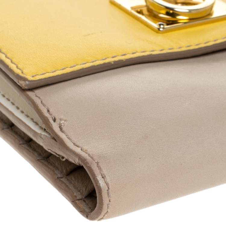 Pre Owned Salvatore Ferragamo Beige/Yellow Leather Gancio Bar French Wallet