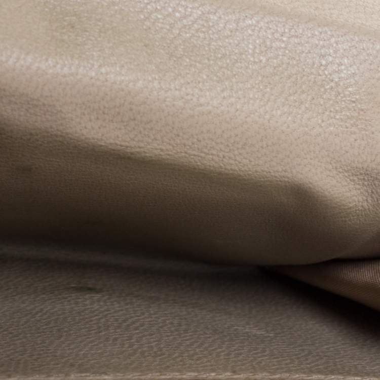 Pre Owned Salvatore Ferragamo Beige/Yellow Leather Gancio Bar French Wallet