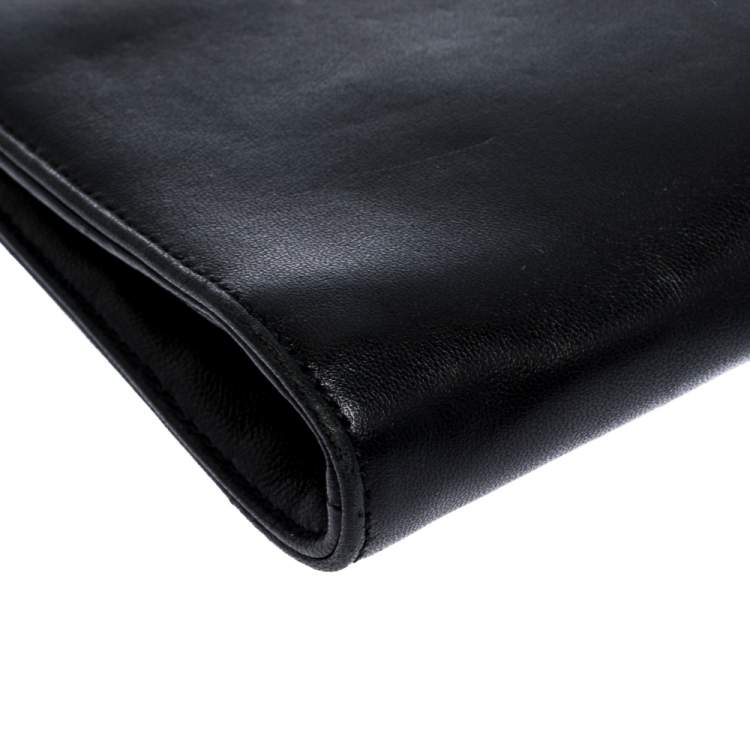 Pre Owned Salvatore Ferragamo Black Leather Gancini Chain Clutch