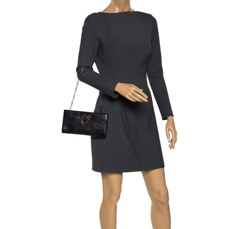 Pre Owned Salvatore Ferragamo Black Leather Gancini Chain Clutch