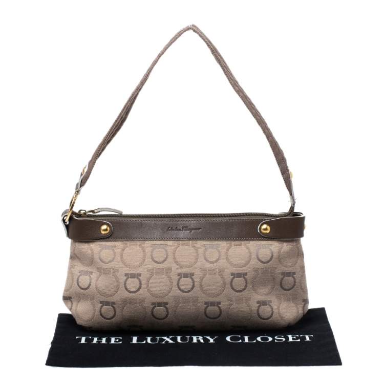 مملوكة مسبقًا Salvatore Ferragamo Begie Gancini Print Canvas and Leather Shoulder Bag