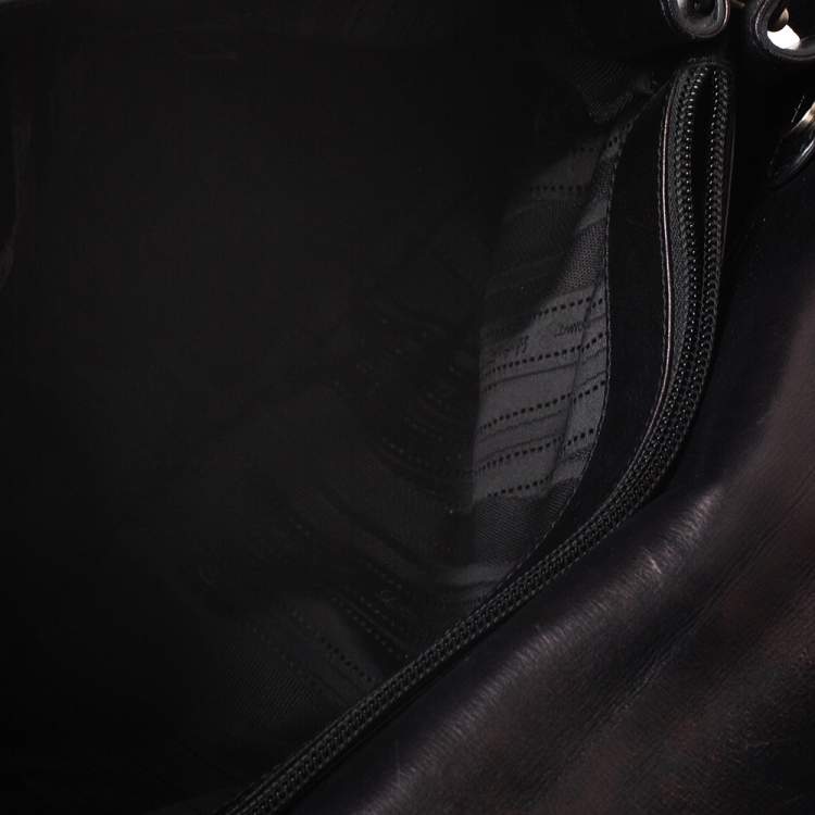 مملوكة مسبقًا Salvatore Ferragamo Black Leather Gancini Satchel