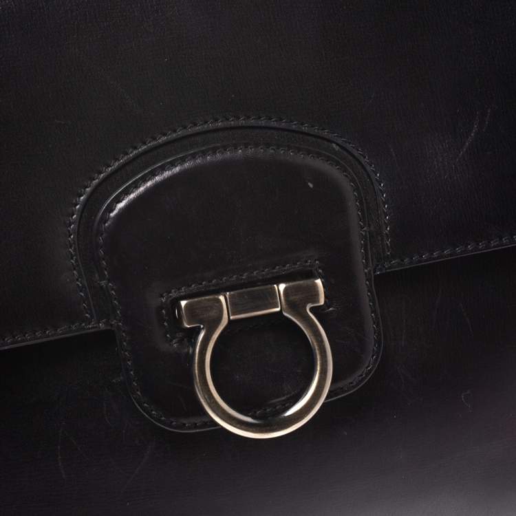 مملوكة مسبقًا Salvatore Ferragamo Black Leather Gancini Satchel