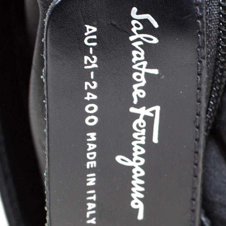 Pre Owned Salvatore Ferragamo Black Canvas and Leather Baguette Bag