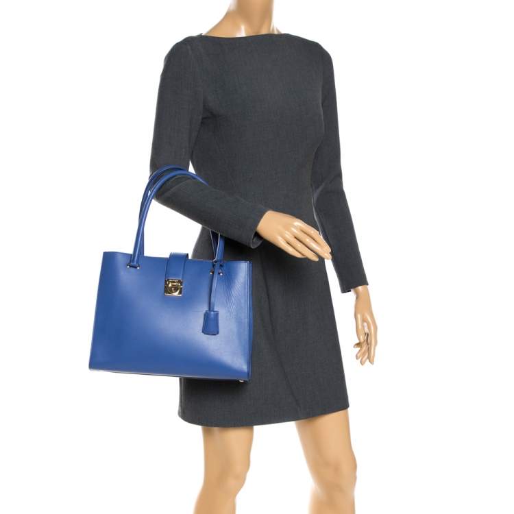 مملوكة مسبقًا Salvatore Ferragamo Blue Leather Marlene Tote