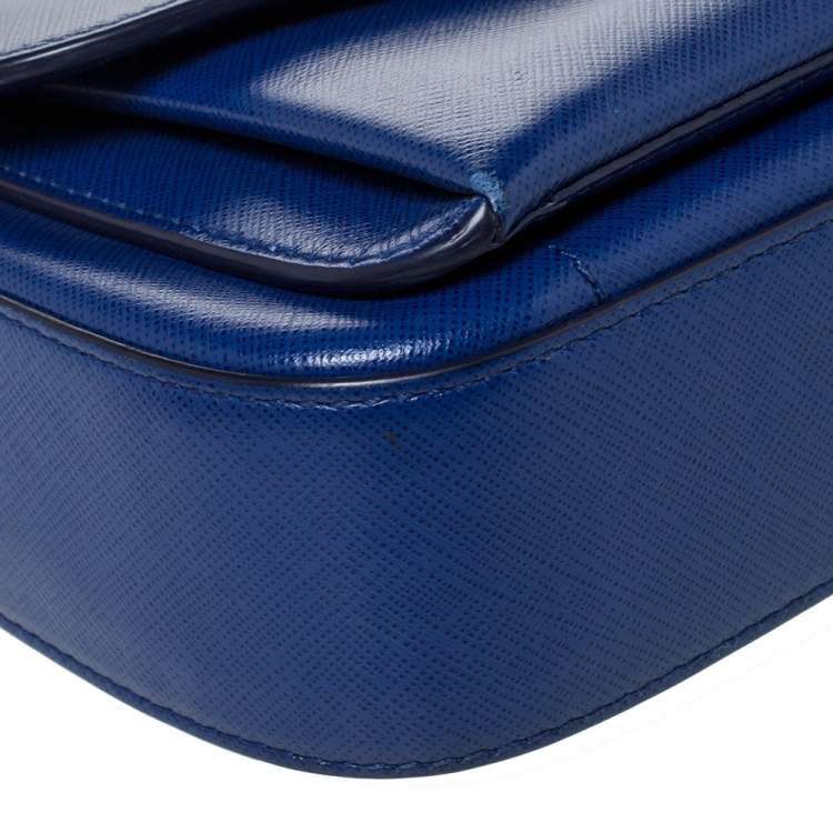 Pre Owned Salvatore Ferragamo Blue Leather Sandrine Shoulder Bag