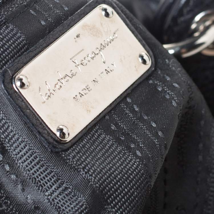 مملوكة مسبقًا Salvatore Ferragamo Black Leather Sofia Hobo