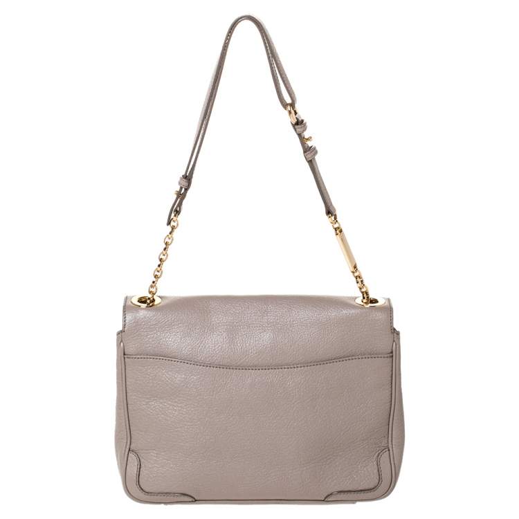 مملوكة مسبقًا Salvatore Ferragamo Beige Leather Shoulder Bag