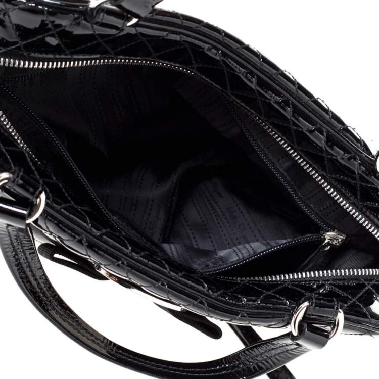 Pre Owned Salvatore Ferragamo Black Patent Leather Vara Bow Satchel