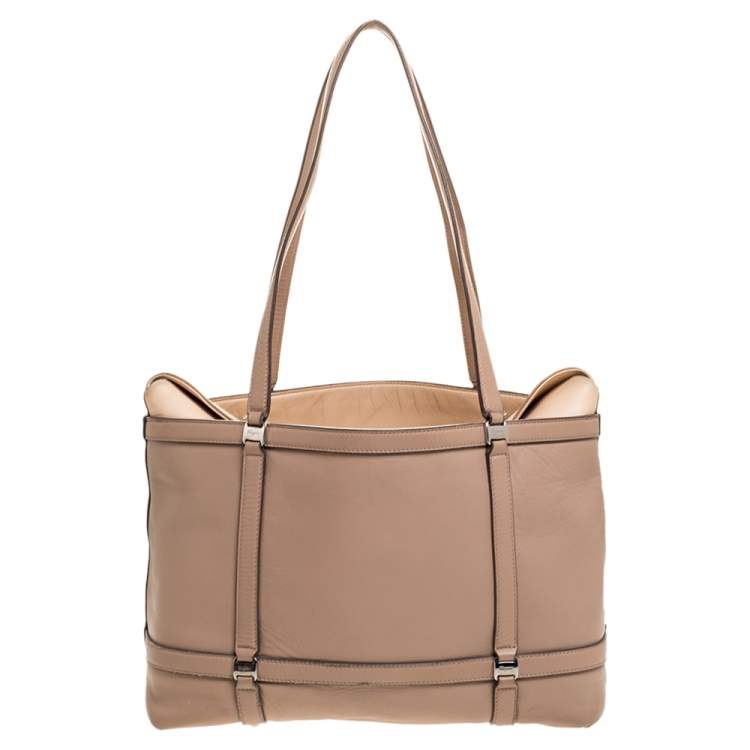 Pre Owned Salvatore Ferragamo Beige Leather Tote