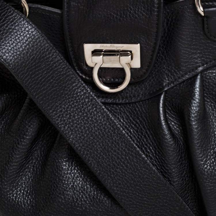 مملوكة مسبقًا Salvatore Ferragamo Black Leather Marisa Satchel